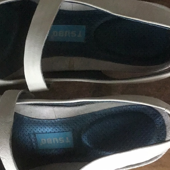 Size 7.5 off white Tsubo shoes - Picture 4 of 4